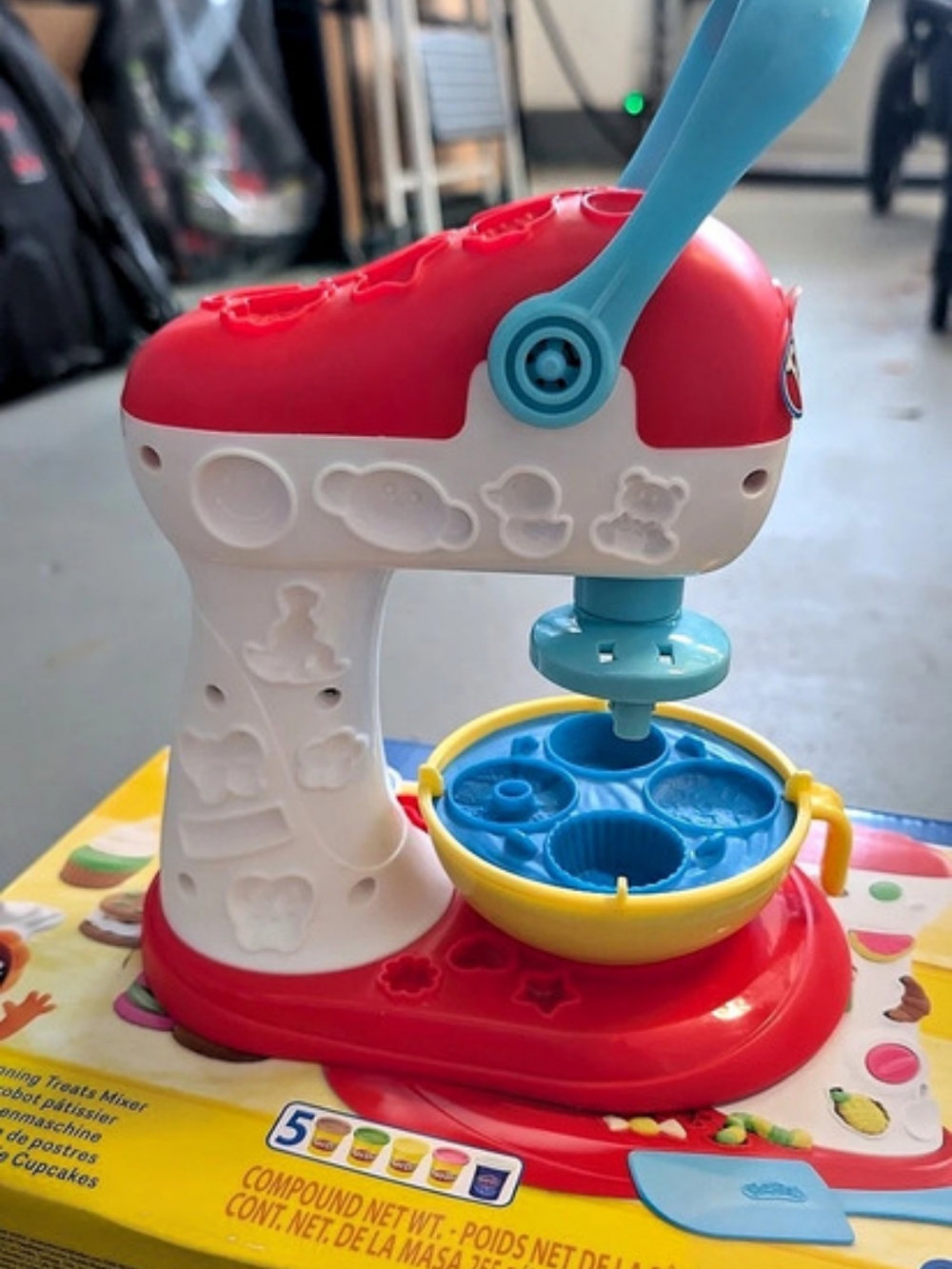 Play-Doh Kitchen Creations Drizzy Ice Cream Set Ice Cream Maker Set